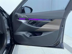 BMW 5 Series 530Li xDrive M Sports Package - фото 19