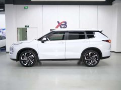 Mitsubishi Outlander 1.5T CVT four-wheel drive premium version 7 seats - фото 4