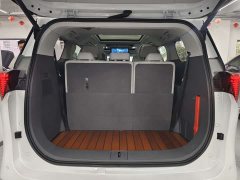 Buick GL8 Lu Zun Exclusive Edition - фото 18