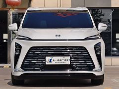 Buick GL8 Lu Zun Exclusive Edition - фото 2