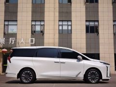 Buick GL8 Lu Zun Exclusive Edition - фото 4