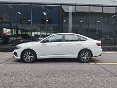 Volkswagen Lavida 300TSI DSG Starry Sky Full Edition - фото 12