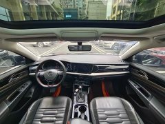 Volkswagen Passat 330TSI Elite Edition - фото 11