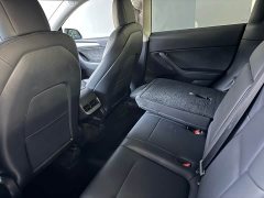 Tesla Model Y standard range rear-wheel drive version - фото 6