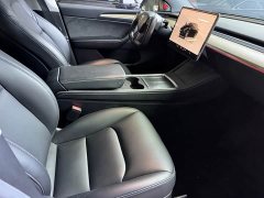 Tesla Model Y 2022 rear-wheel drive version - фото 12