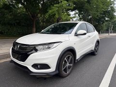 Lynk & Co Binzhi 2020 1.5L CVT Pioneer Edition - фото 2