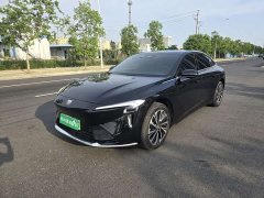 Buick Zhijing L7 Luxury Edition - фото 1