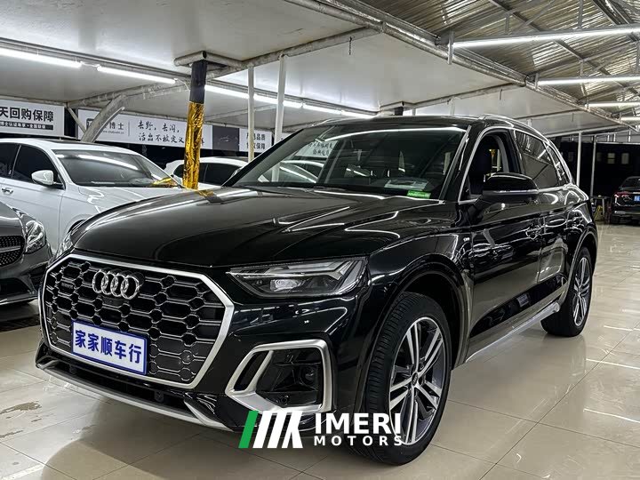 Audi Q5L 40T luxury and dynamic - автомобиль из Китая