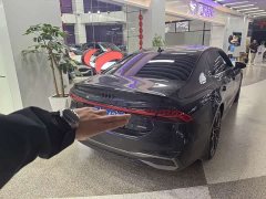 Audi A7L 2024 45 TFSI quattro Black Warrior Edition - фото 2