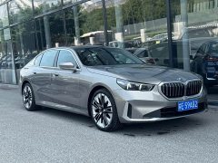 BMW 5 Series 530Li M Sport Luxury Package - фото 3