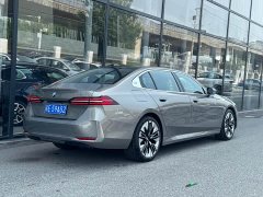 BMW 5 Series 530Li M Sport Luxury Package - фото 5
