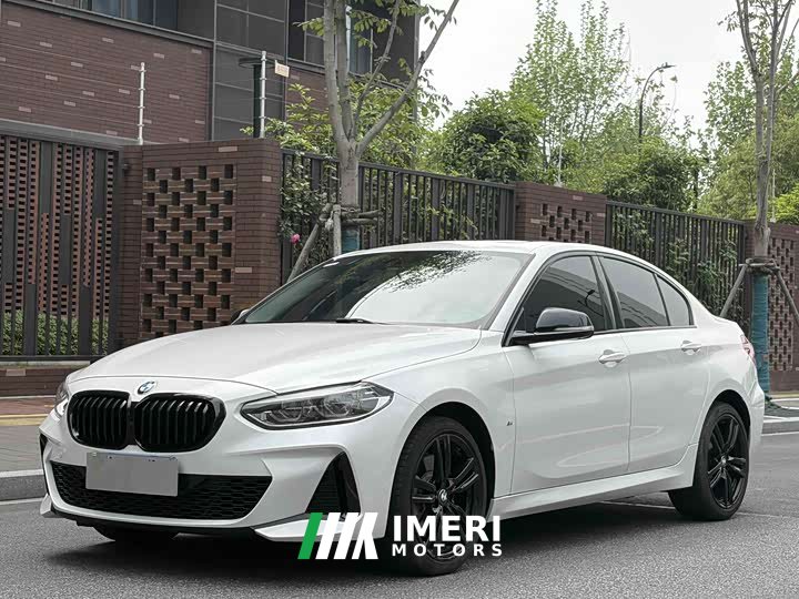 BMW 1 Series 125i M Sports Night Edition - автомобиль из Китая
