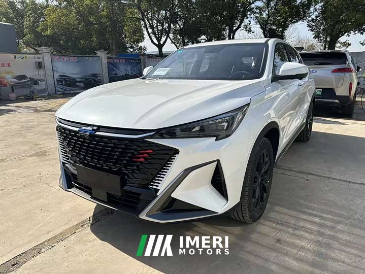 Changan Auchan X5 PLUS 1.5T DCT Pioneer Rhythm Edition - автомобиль из Китая