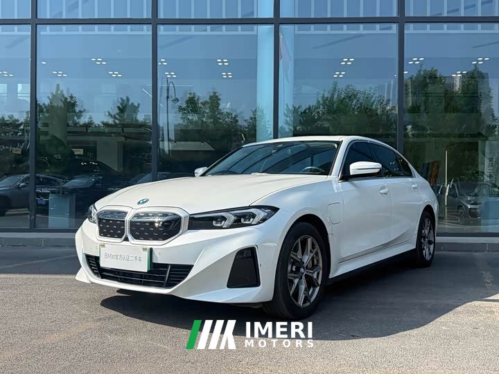 BMW i3 2022 eDrive 35 L - автомобиль из Китая