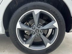 Audi Q3 35 TFSI Fashionable and Dynamic (1.4T) - фото 17