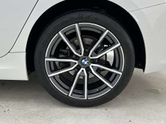 BMW 3 Series 320Li M Sport Package - фото 16