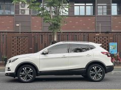 Nissan Qashqai 2.0L CVT XV Prem Deluxe Edition - фото 3