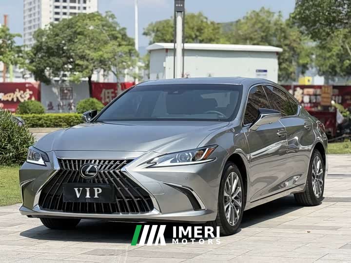 Lexus ES 2022 200 Excellence Edition - автомобиль из Китая