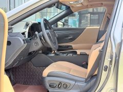 Lexus ES 2022 200 Excellence Edition - фото 5