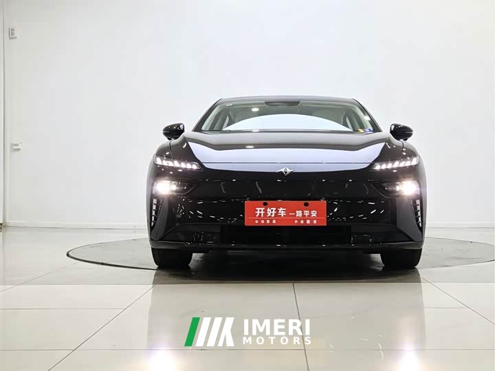 Lynk & Co eπ007 2024 620 Pro - автомобиль из Китая