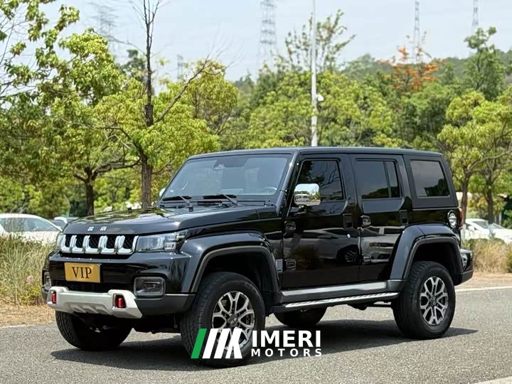 Beijing off-road BJ40 2.0T automatic four-wheel drive city hunter version knight type - автомобиль из Китая