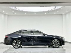 BMW 5 Series 530Li Leading M Sports Package - фото 2