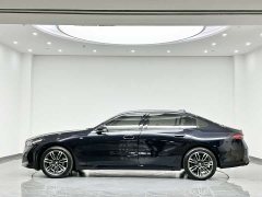 BMW 5 Series 530Li Leading M Sports Package - фото 6