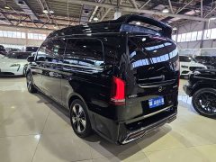 Mercedes-Benz V-Class 2022 V 260 L Long Wheelbase Premium Edition - фото 4