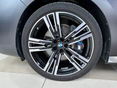 BMW 7 Series facelift 740Li exclusive M sports package - фото 18