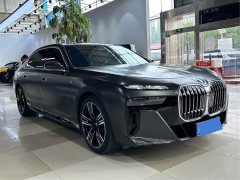 BMW 7 Series facelift 740Li exclusive M sports package - фото 3