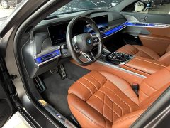 BMW 7 Series facelift 740Li exclusive M sports package - фото 7