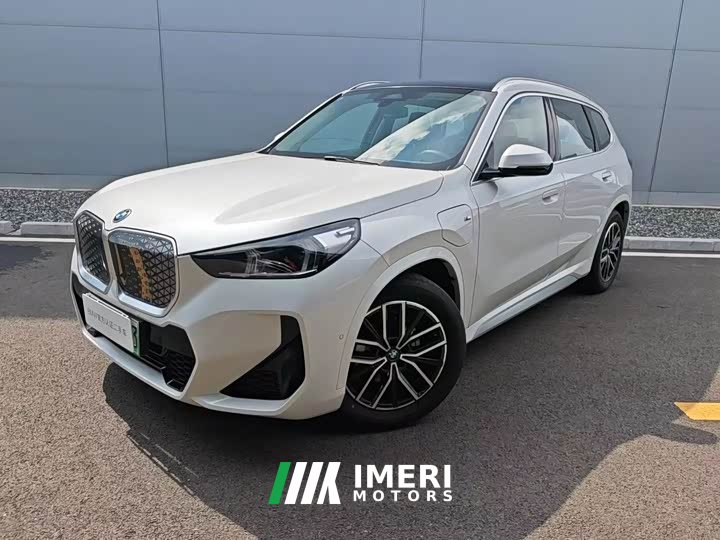 BMW iX1 eDrive25L M Sports Package - автомобиль из Китая