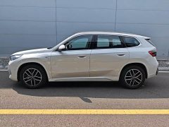 BMW iX1 eDrive25L M Sports Package - фото 3