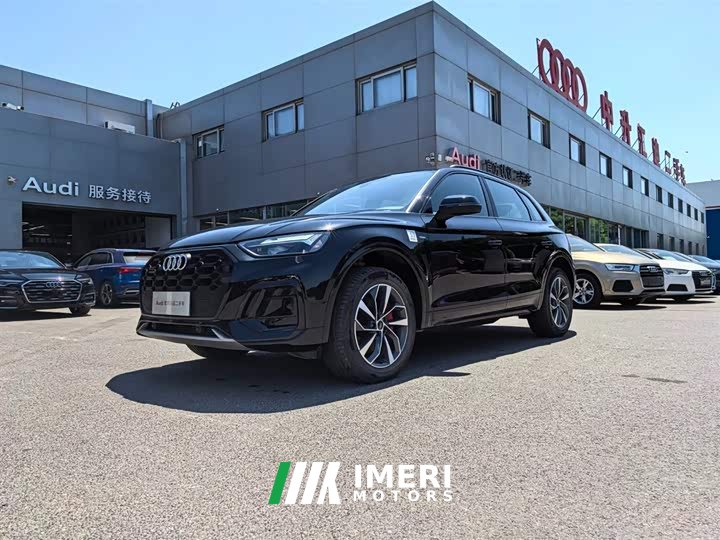Audi Q5L 40 TFSI luxury and dynamic - автомобиль из Китая