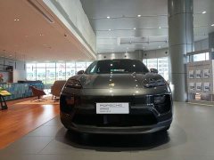 Porsche Macan New Energy 2024 Macan 4 - фото 2