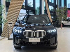 BMW X5 2023 xDrive 30Li Exclusive M Sports Night Package - фото 2