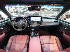 Lexus ES 200 Special Limited Edition - фото 14