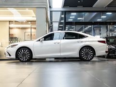 Lexus ES 200 Special Limited Edition - фото 4