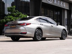 Lexus ES 200 Special Limited Edition - фото 3