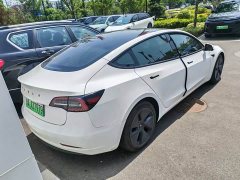 Tesla Model 3 rear-wheel drive version - фото 6