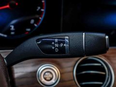 Mercedes-Benz E-Class facelift E 300 L luxury - фото 19