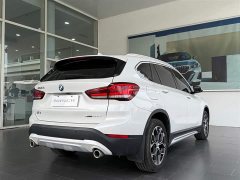 BMW X1 sDrive20Li Luxury Line - фото 4