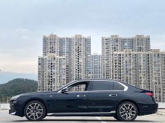 BMW 7 Series 2023 735Li M Sports Package - фото 12