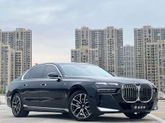 BMW 7 Series 2023 735Li M Sports Package - фото 3