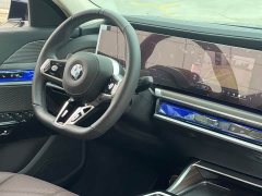 BMW 7 Series 2023 735Li M Sports Package - фото 9