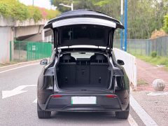 Tesla Model Y rear-wheel drive version - фото 9