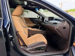 Lexus ES 200 Excellence Edition - фото 13