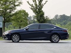 Lexus ES 200 Excellence Edition - фото 17