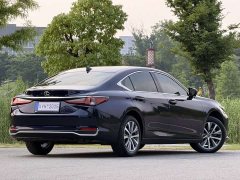 Lexus ES 200 Excellence Edition - фото 20