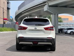 Nissan Qashqai 2.0L CVT XV Premium Edition - фото 5
